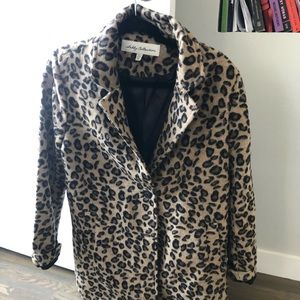Beautiful cheetah print Coat.